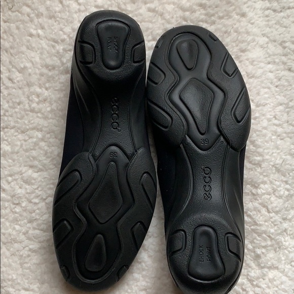 Ecco black slip ons. Size 39 - Picture 3 of 6